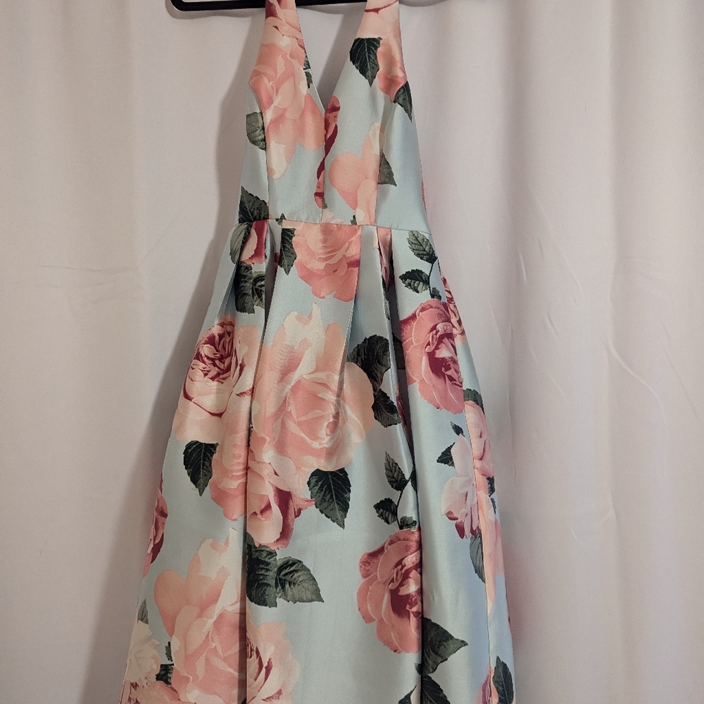 Halter top dress